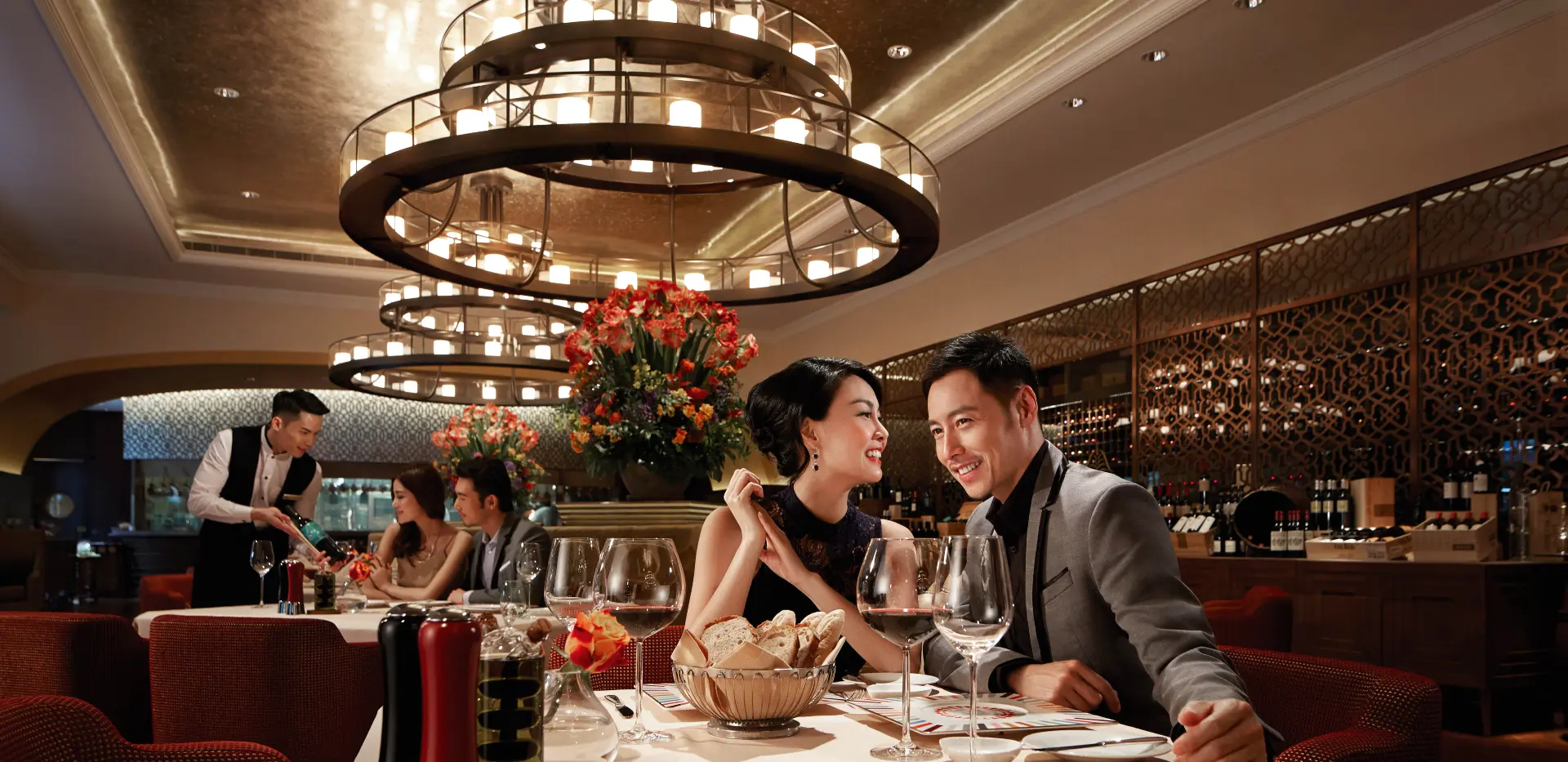Experience Dining Privilege