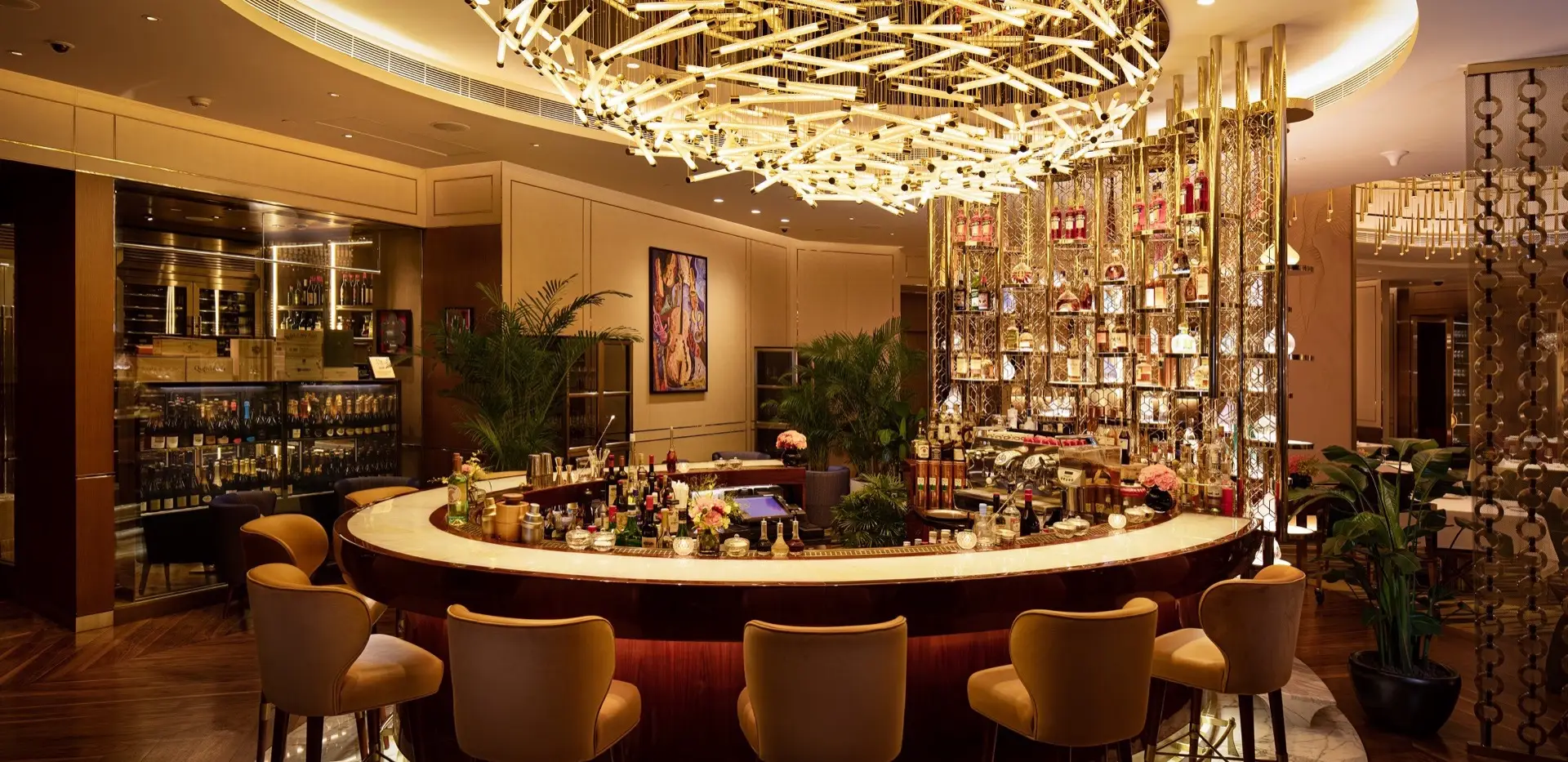 8½ OTTO E MEZZO BOMBANA AT GALAXY MACAU WELCOMES ONE OF 'THE WORLD 50 BEST BARS' 1930 COCKTAIL BAR FOR A CAPTIVATING CROSSOVER