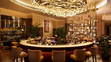 8½ OTTO E MEZZO BOMBANA AT GALAXY MACAU WELCOMES ONE OF 'THE WORLD 50 BEST BARS' 1930 COCKTAIL BAR FOR A CAPTIVATING CROSSOVER