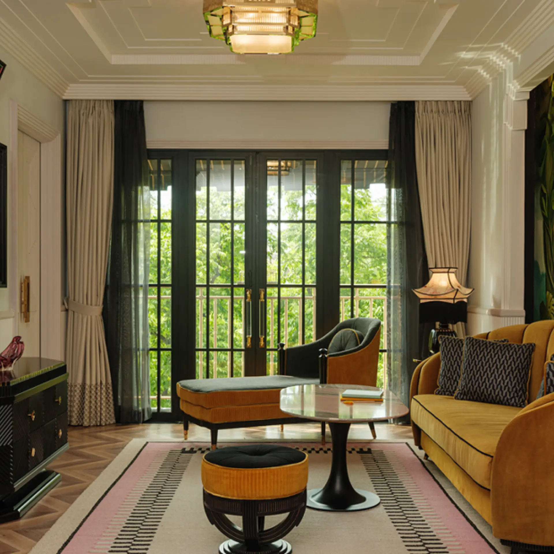 SUITES