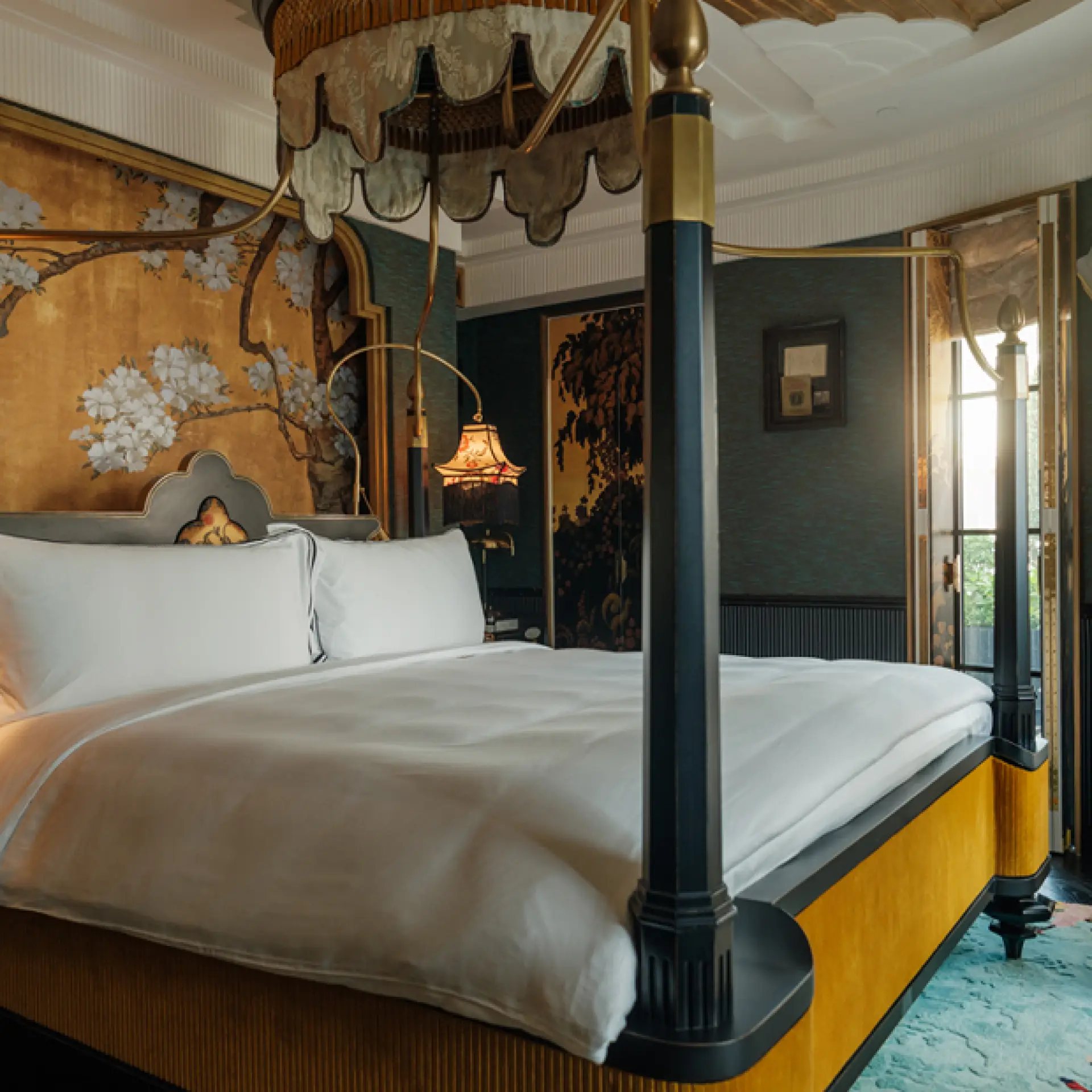 OPERA SUITES
